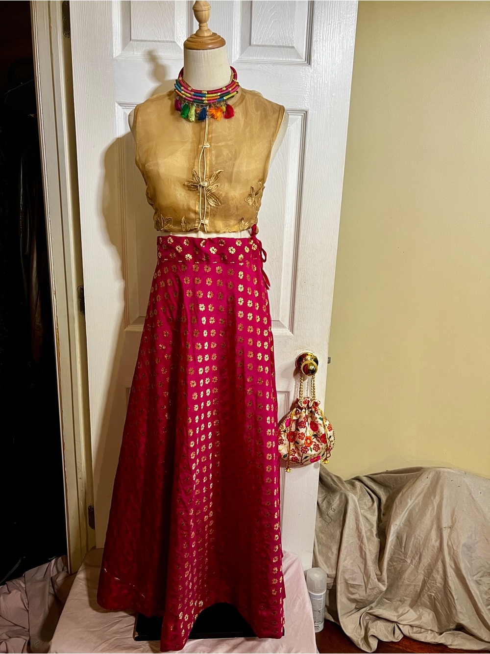 Vintage Handmade Fuchsia Gold Floral Motif Boho Gypsy Circle Maxi Skirt 34/XL